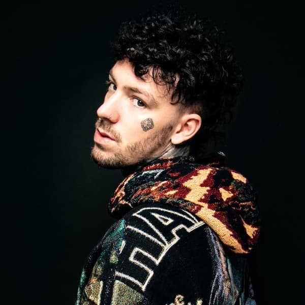 Photo de Brennan Savage - Artiste 