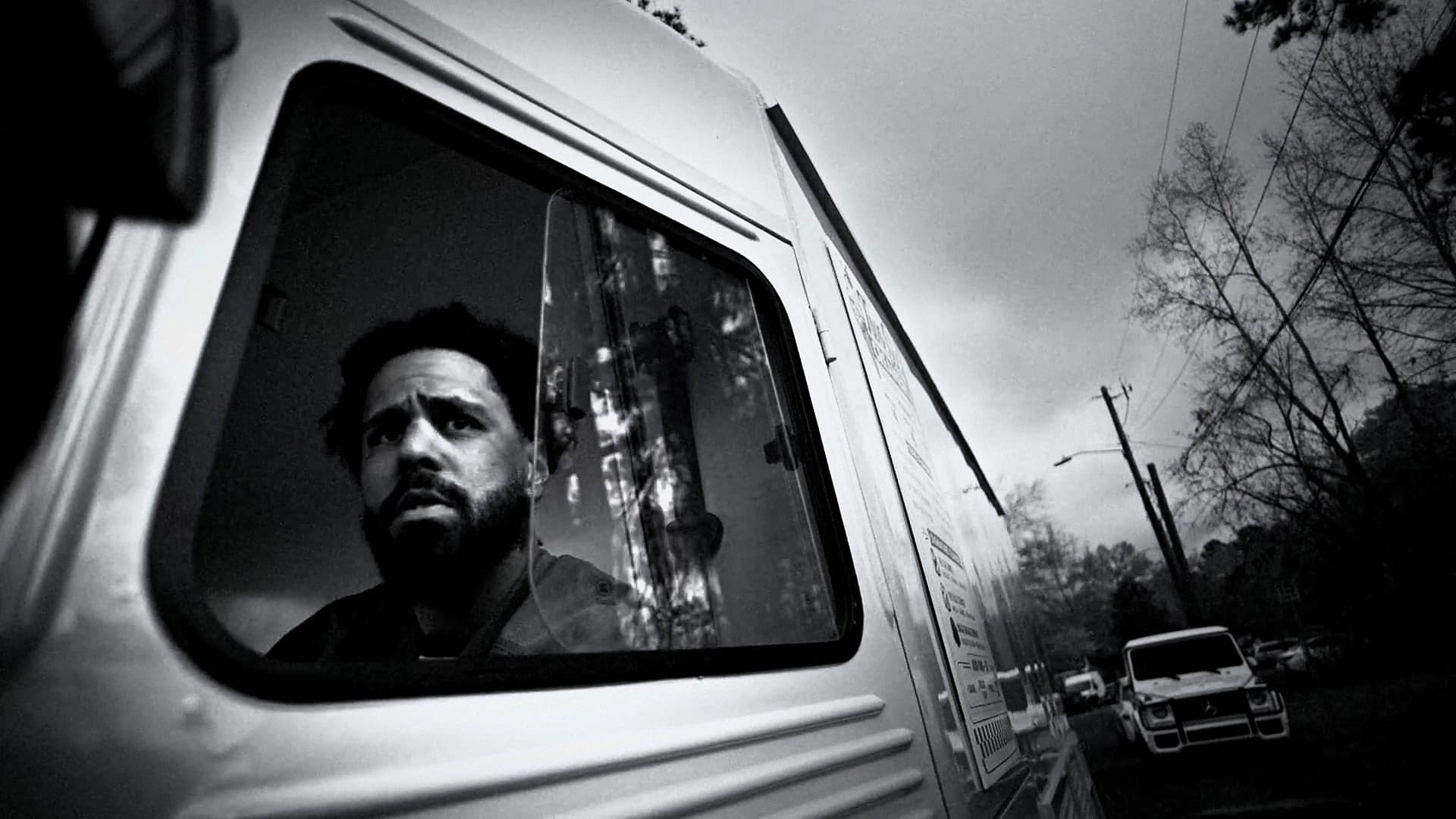Whole House par J Cole - Clip rap et hip-hop