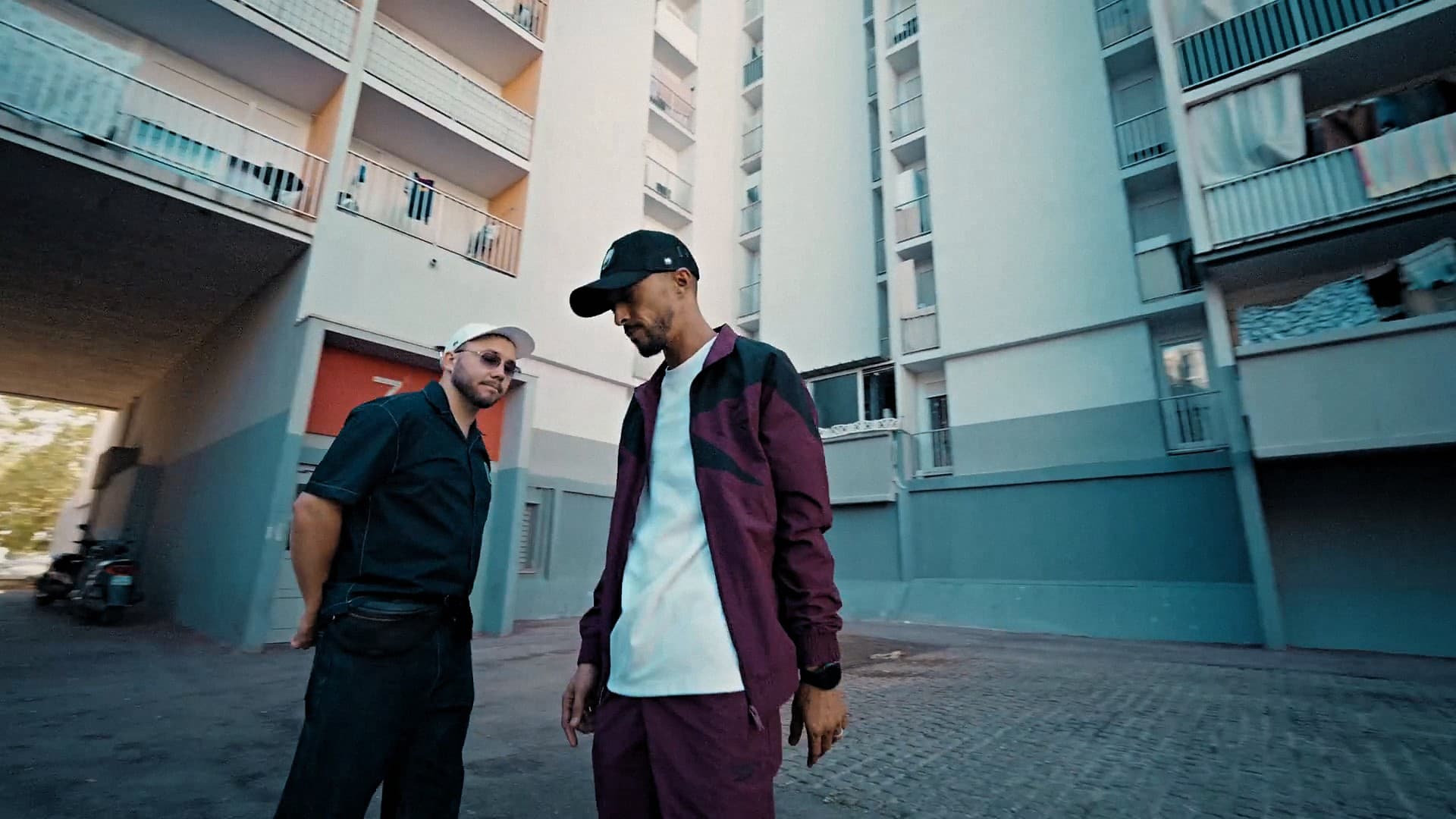 400 COUPS par Demi Portion - Clip rap et hip-hop
