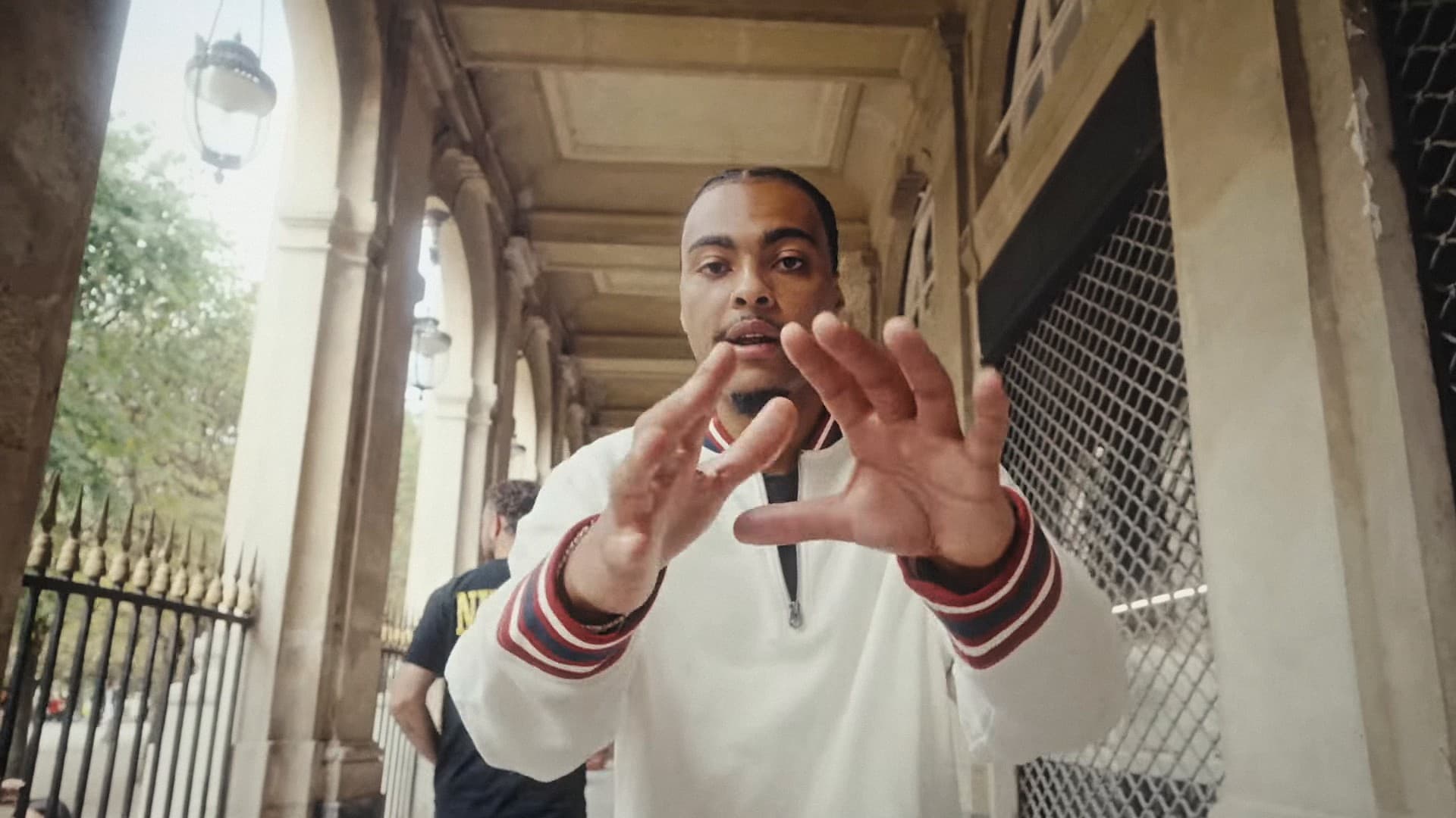 Free Flow Freestyle par Baby Neelou - Clip rap et hip-hop