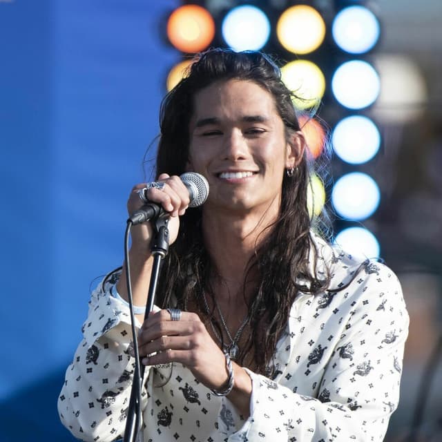Photo de Booboo Stewart - Artiste