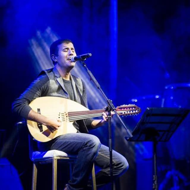 Photo de Hamza Namira - Artiste